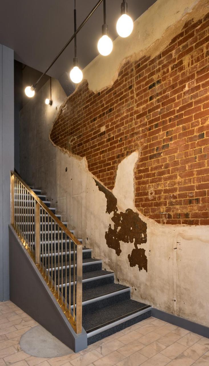 The Chamberson Hotel Дюндин Екстериор снимка The staircase